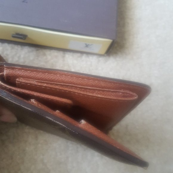 Authentic Louis Vuittion Wallet - Picture 8 of 11